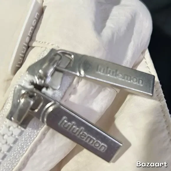 Preowned Lululemon Athletica Cream Ivory Off White Everywhere Belt Bag 1L - Picture 9 of 11